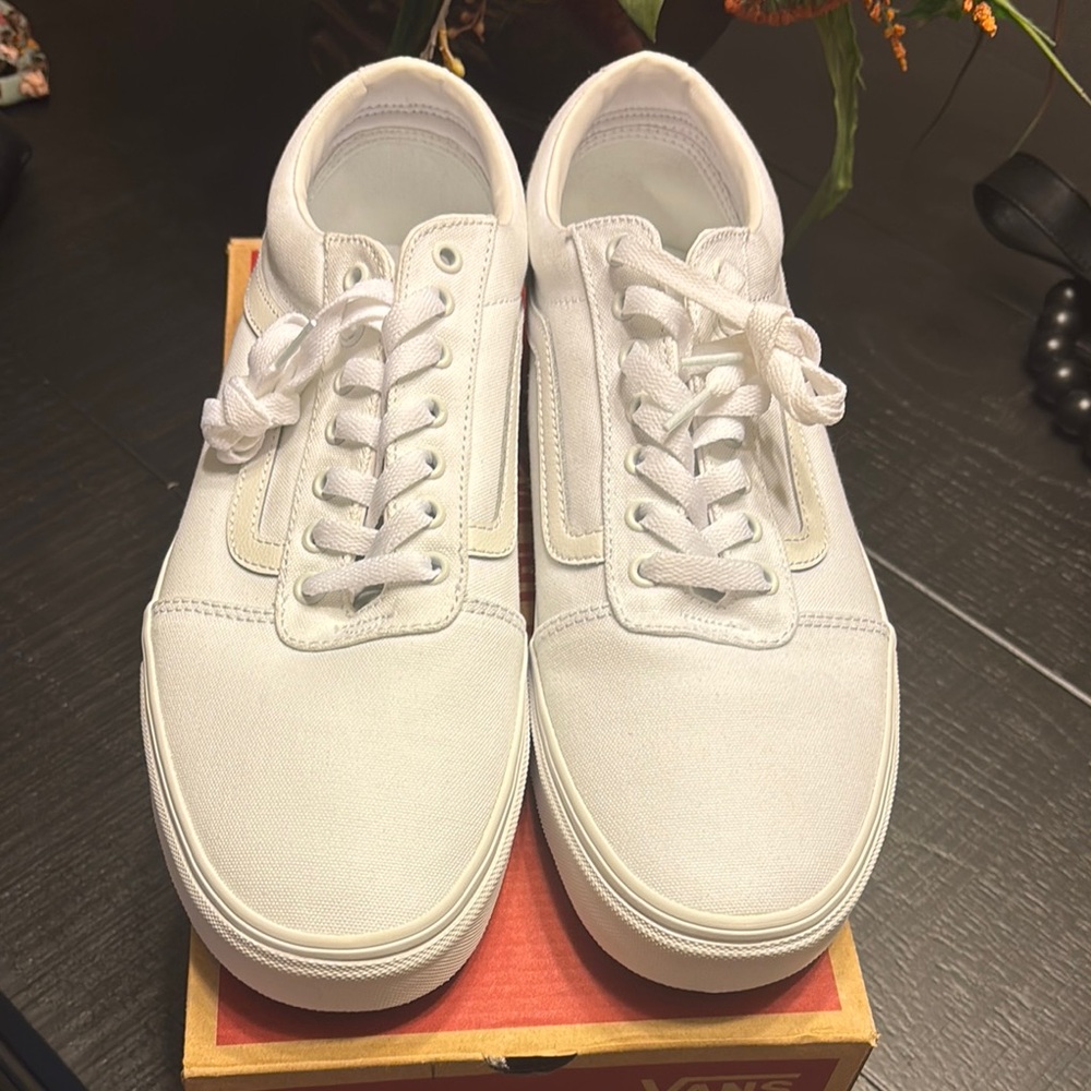 Vans Men's White Sneakers